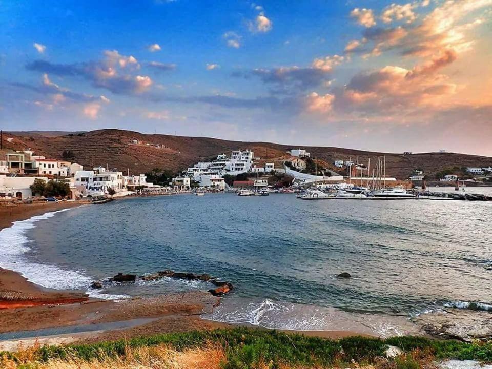 Villa Mariza Kythnos Bagian luar foto